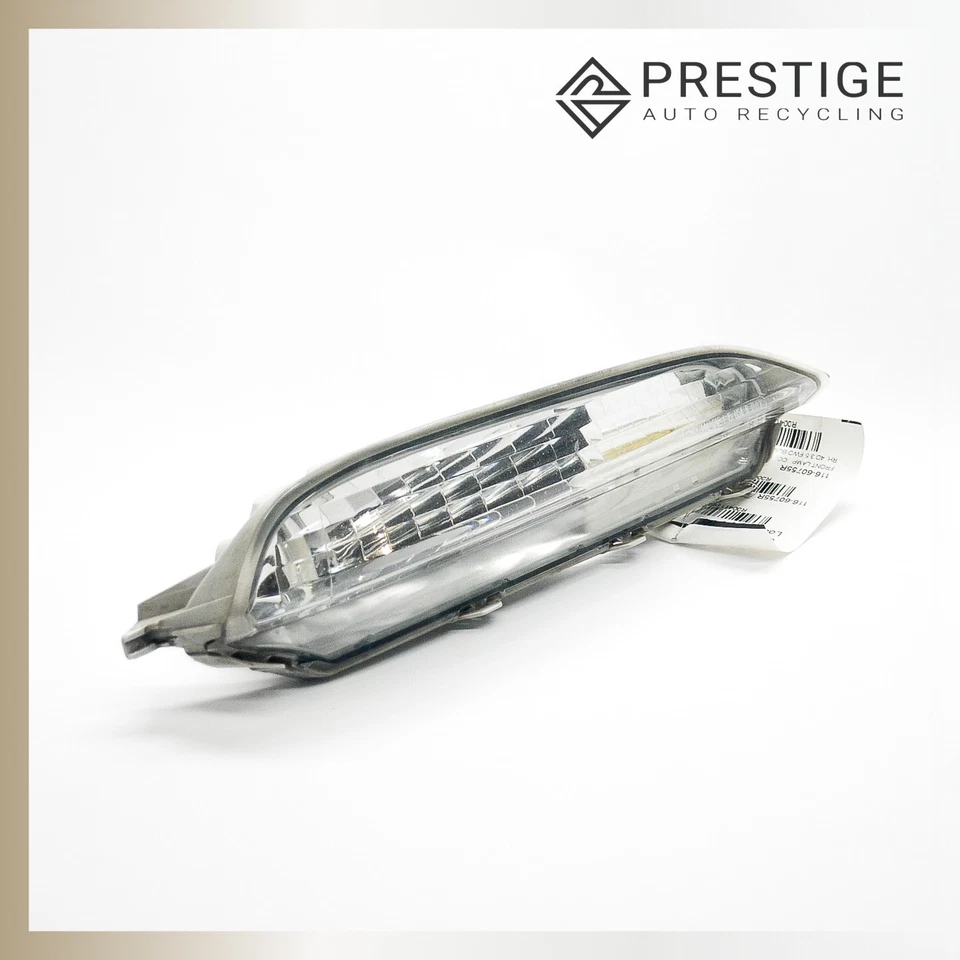 2016-2018 HONDA PILOT Parking Light Turn Signal Lamp Right 33300TG7A11 OEM - Image 2 of 4