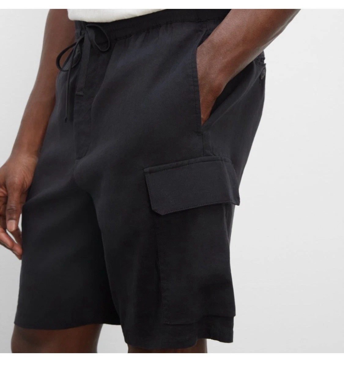 Club Monaco linen cargo shorts black Size 2XL $98