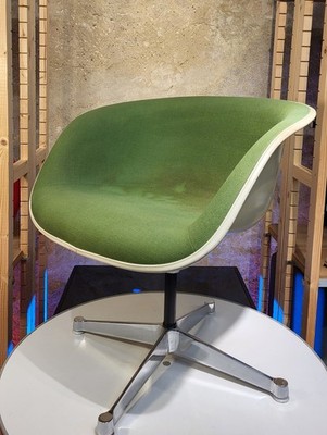 2 Sessel Herman Miller Collection Ray &Charles Eames Fiberglas Polster gebraucht