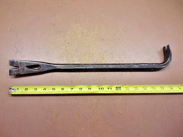 Vintage Stanley No. 818 Pry Bar Nail Puller Rip Bar Wrecking Bar 18" USA Made