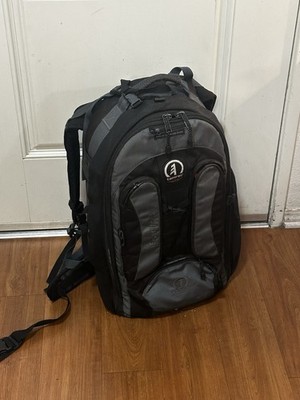 Tamrac camera bag with multiple pockets and compartments