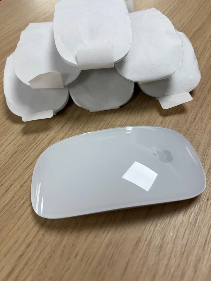 New Sealed Apple Magic Mouse 2 White/Silver Multi-Touch Surface RRP £79 - Image 3 of 3
