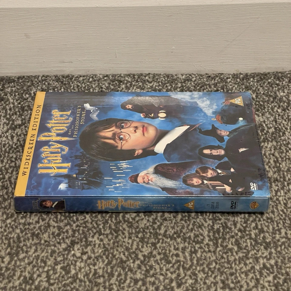 Harry Potter and the Philosopher's Stone DVD New Widescreen Edition - Image 2 of 4