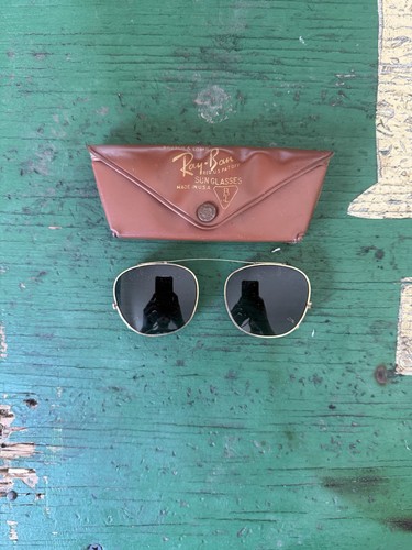 Vintage Bausch & Lomb Ray-Ban Clip On Sunglasses B&L 48 Lenses w/Case