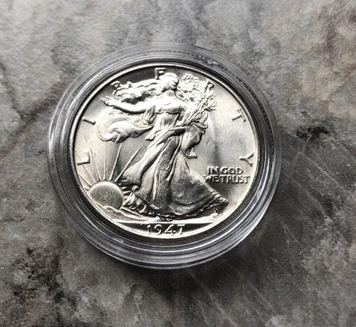 1947 WALKING LIBERTY SILVER HALF DOLLAR UNCIRCULATED
