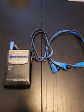 Sony Walkman Compact AM/FM Stereo Radio Model SRF-49