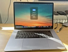 MacBook Pro 15 2018 i9-8950HQ Radeon Pro 4GB 16GB RAM 512GB NVMe SSD - Sehr gut!