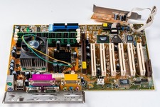 Carte Mère ASUS MEW-AM REV 1.01 – Socket 370 (occasion)