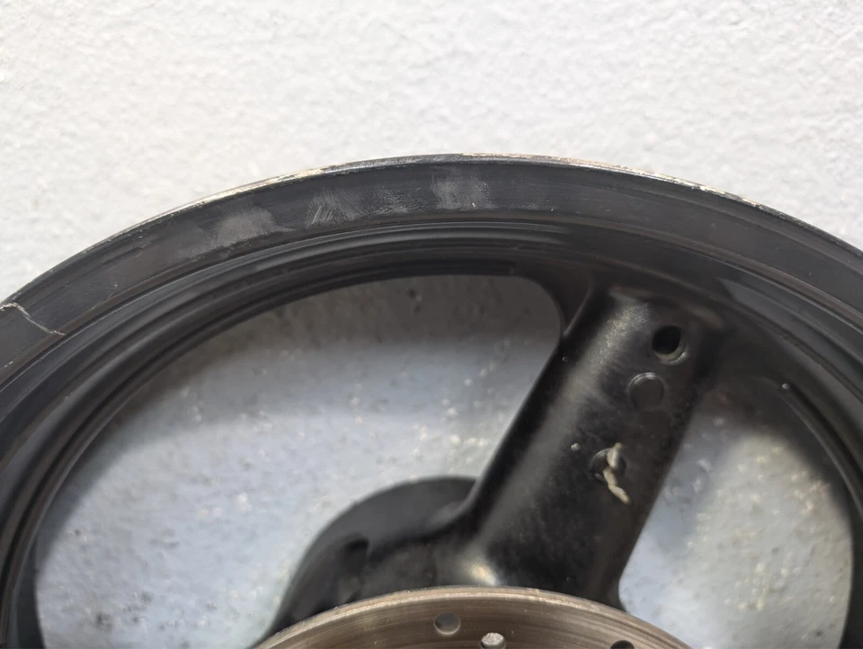 Llanta trasera negra Suzuki GS 500 GS500F 2007 OEM MT4,50X17 - 64111-34C01-291 Foto 4 de 4