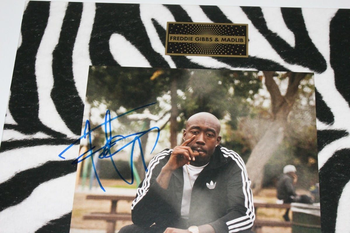 FREDDIE GIBBS SIGNED 'PINATA' ALBUM VINYL RECORD LP MADLIB BECKETT FREDDIE GIBBS SIGNED 'PINATA' ALBUM VINYL RECORD LP MADLIB BECKETT