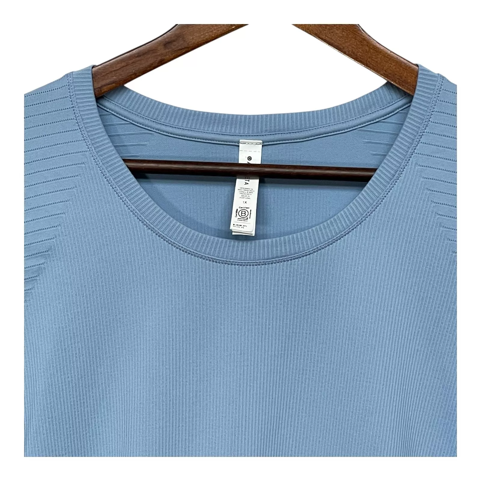 athleta flurry blizzard seamless textured long sleeve shirt