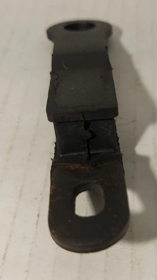 Soporte silenciador Kawasaki NOS NUEVO 18061-046 KD KE KS KD125 KE125 KS125 Foto 4 de 4