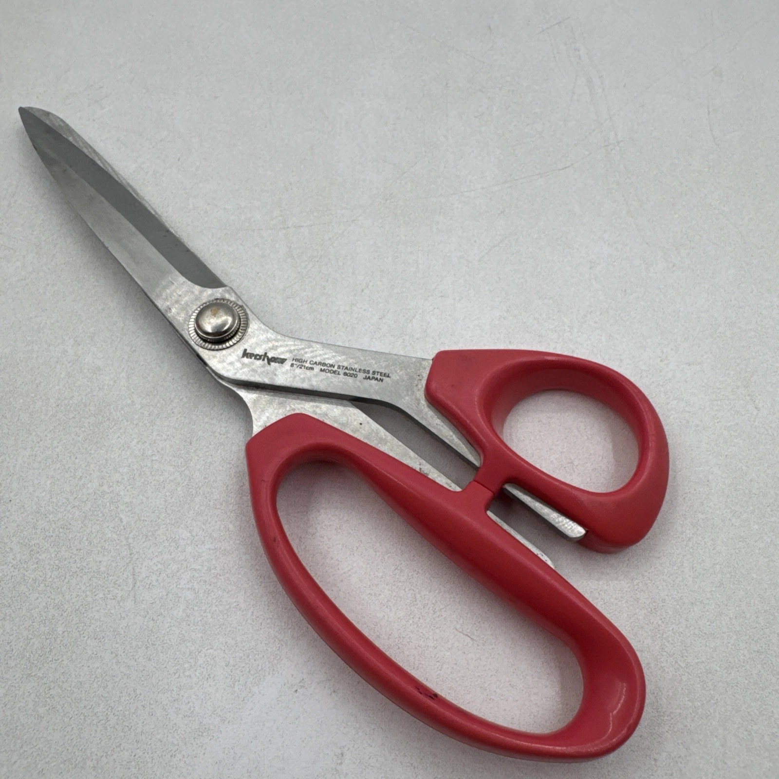 Vintage KERSHAW High Carbon Stainless Steel Scissors Pink Handles 8" Model 6020
