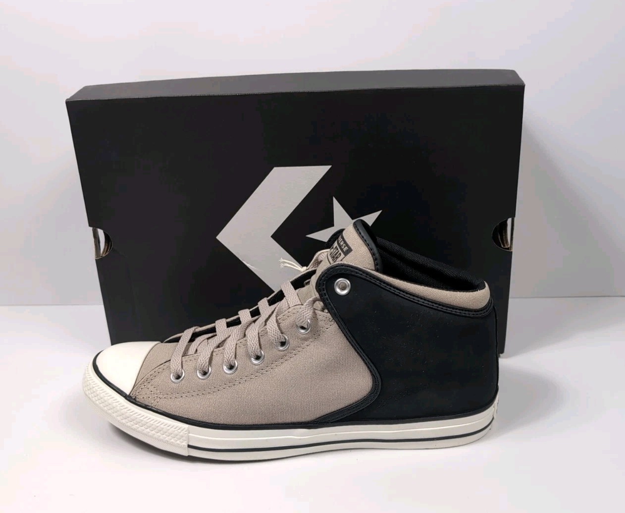 Men's Converse Sneakers 11.5 Chuck Taylor Black/Papyrus Mid Top CTAS High Street