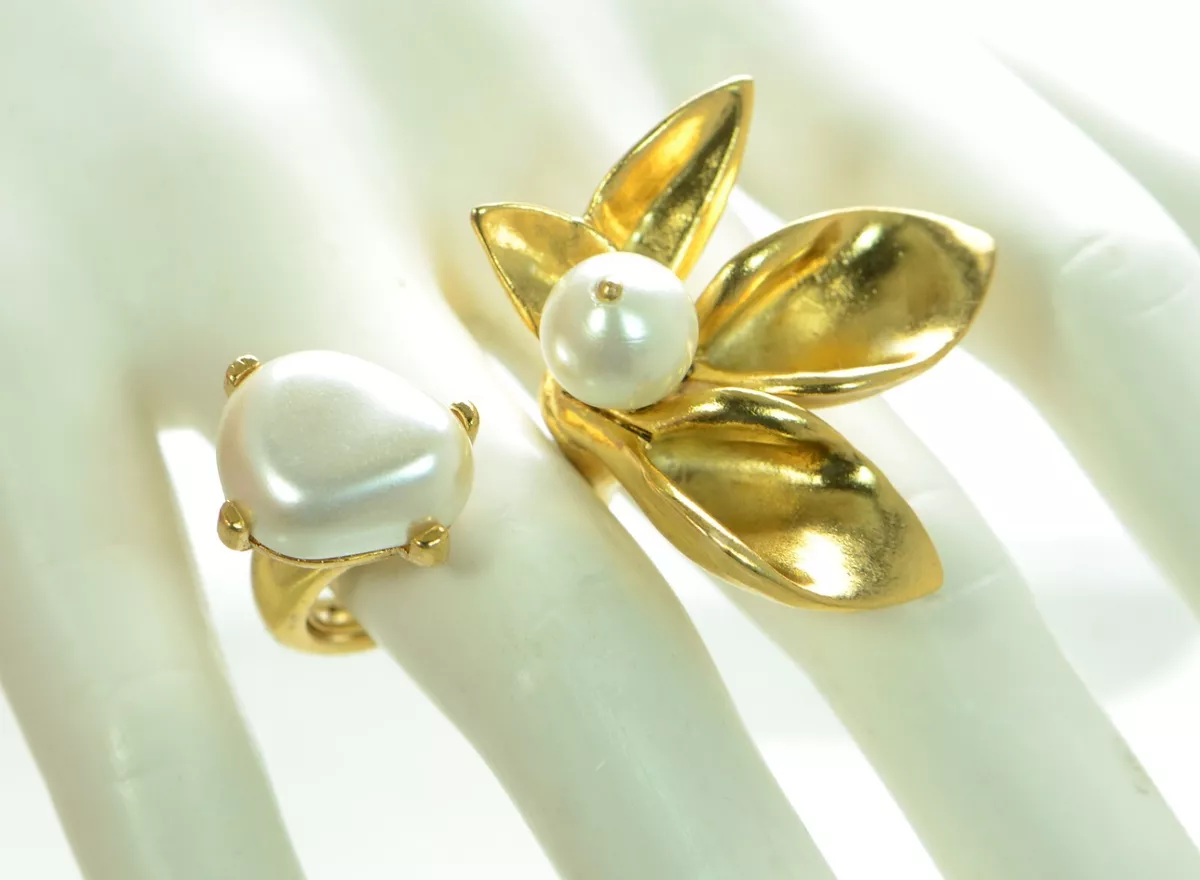Oscar de la deals renta flower ring