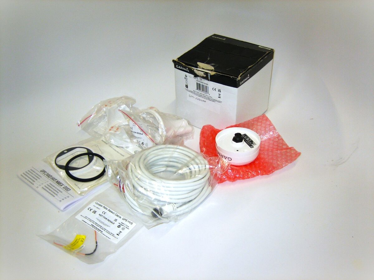 GARMIN GPS 24XD HVS *NMEA0183* GPS ANTENNA W/ HEADING SENSOR GARMIN GPS 24XD HVS *NMEA0183* GPS ANTENNA W/ HEADING SENSOR