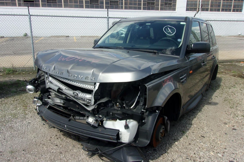 Used Fuel Pump Control Module fits: 2007 Land rover Range rover sport Fuel Pump - Image 2 of 4