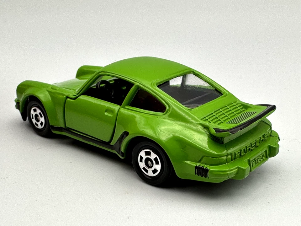 TOMICA POCKET CARS #F1 PORSCHE 930 TURBO, VERDE, 1:64, EXCELENTE Foto 4 de 4