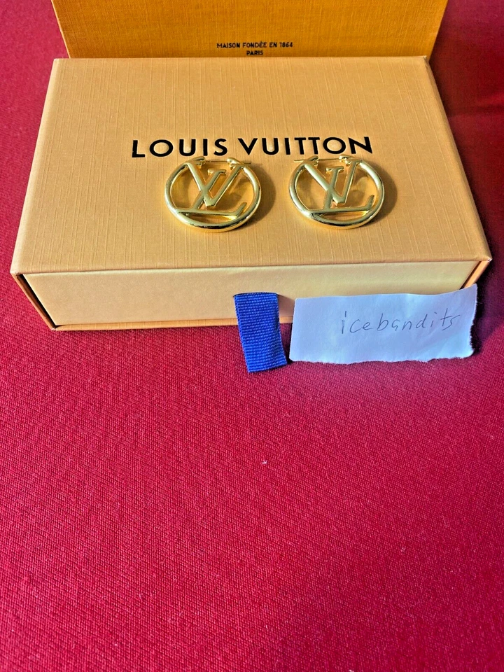 Pendientes de aro Louise de oro Louis Vuitton Foto 3 de 4