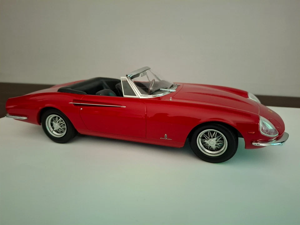 Ferrari 365 California Spyder 1966kk scala 1/18 edizione limitata 2250 pcs - Immagine 3 di 4