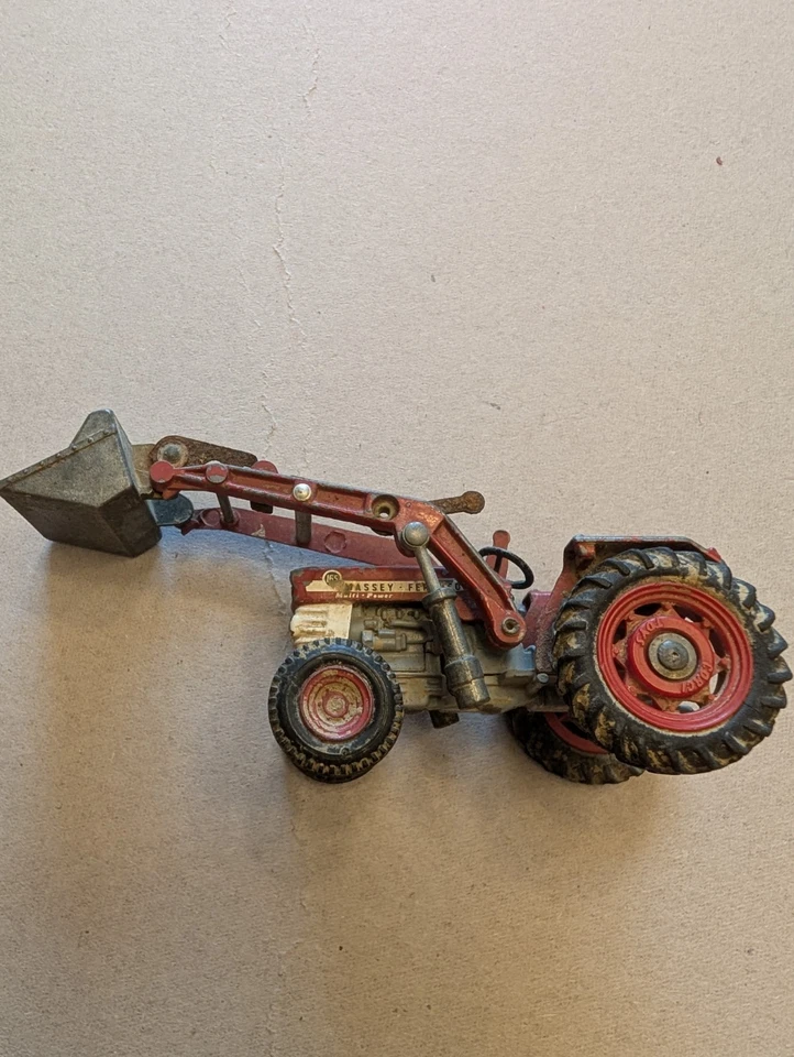 Vintage Corgi Die Cast Massey Ferguson 165 Tractor With Front Loader - Image 2 of 4