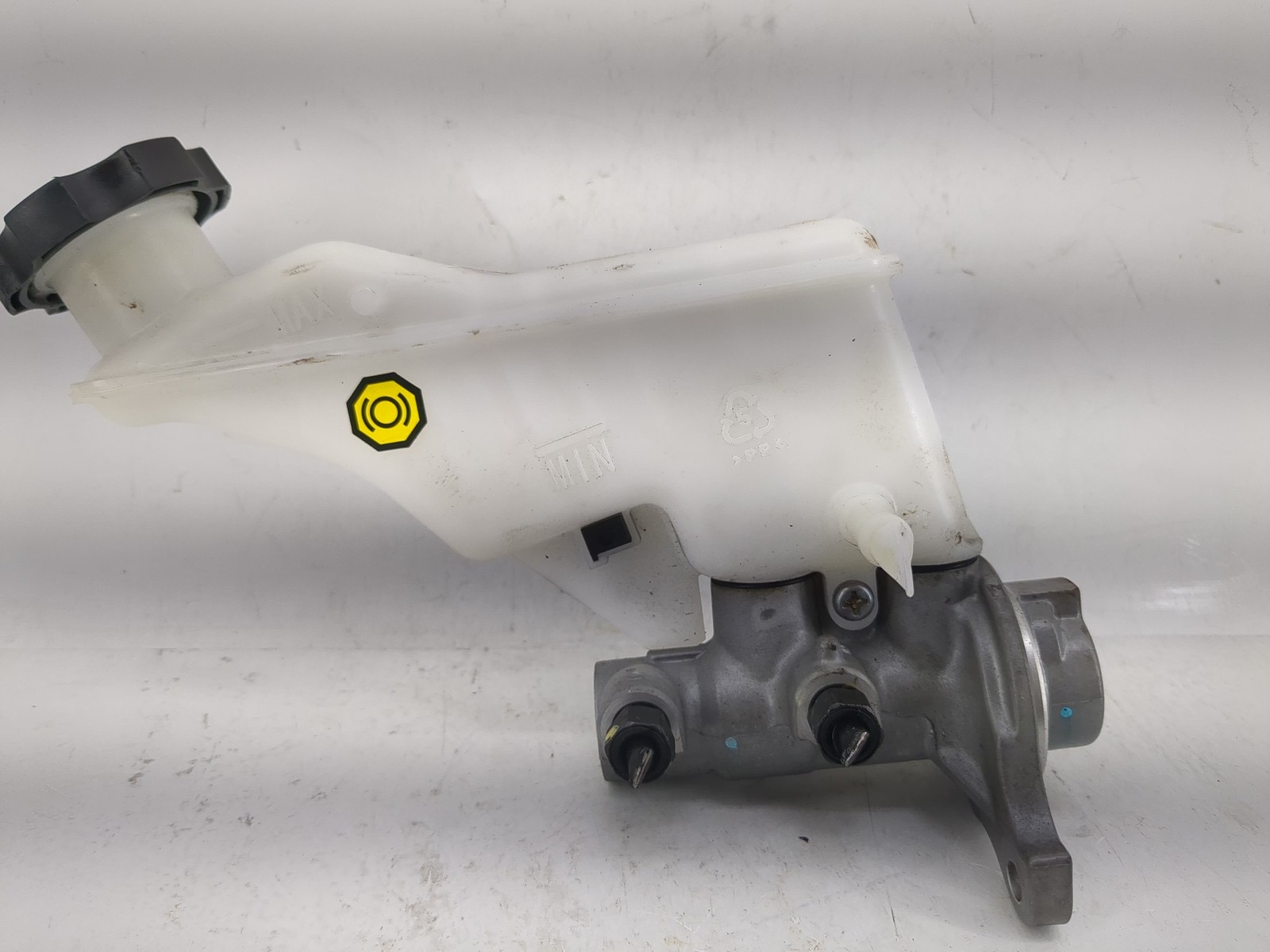 2016-2021 Hyundai Tucson Brake Master Cylinder N5DNS