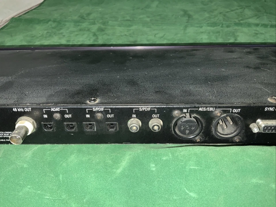 Alesis AI-1 ADAT to AES/EBU & S/PDIF Digital Interface and Sample Rate Conv - Image 4 of 4