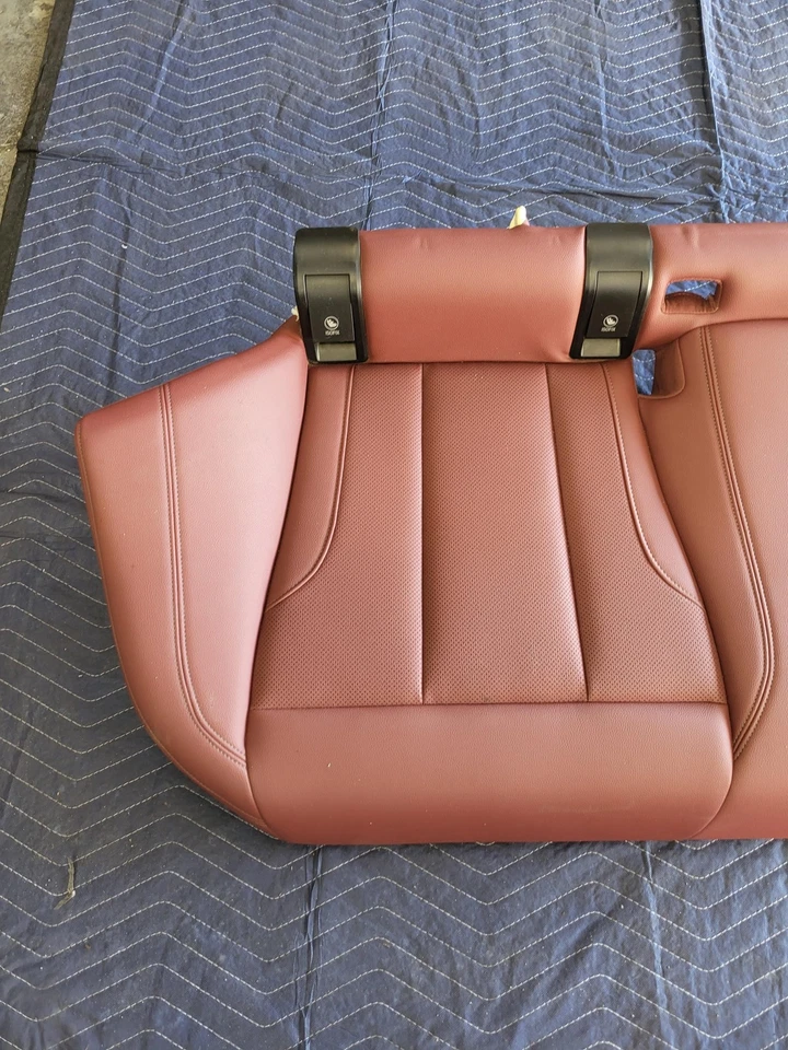 Б/у оригинальная нижняя подушка заднего сиденья BMW 2-го ряда 2022-2024 430i xDrive Gran Coupe - Изображение 3 из 4