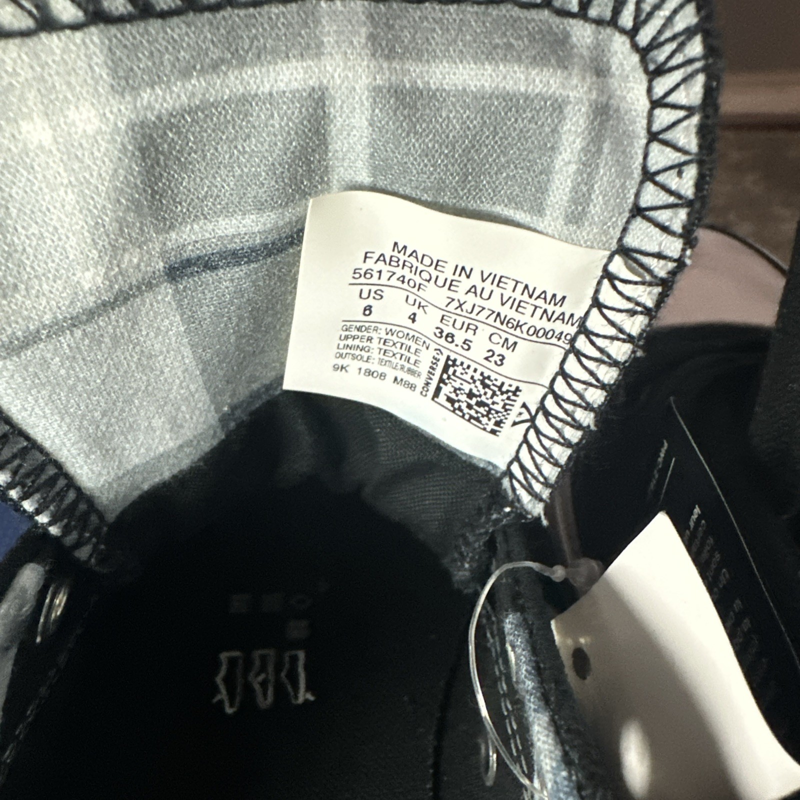 Women's Converse Chuck Taylor Women's 6 Black All Star Low Top Sneakers NIB thumbnail 7