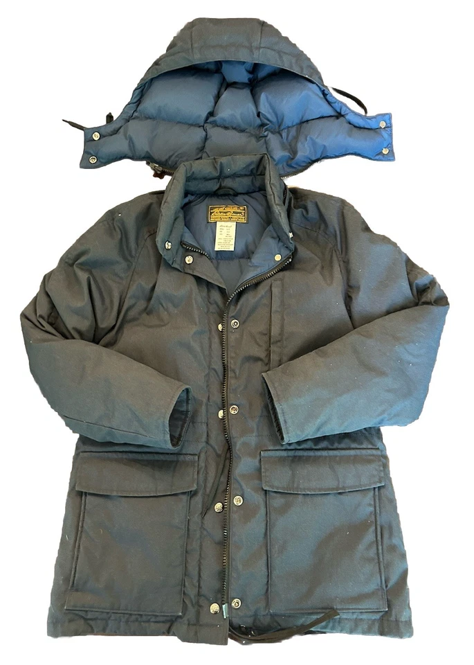 Casaco feminino Eddie Bauer tamanho pequeno A245 cheio de ganso com capuz - Imagem 4 de 4