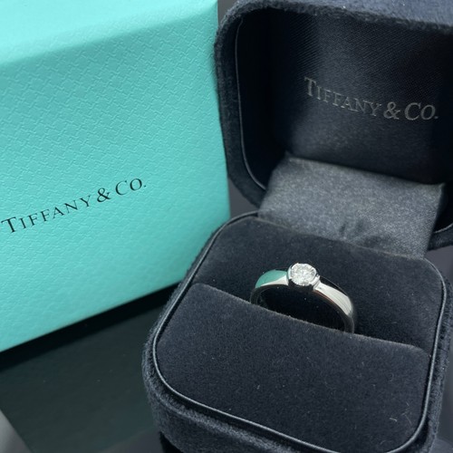 Tiffany & Co Diamond Etoile Solitaire Platinum 0.28ct $3,070 - Picture 2 of 8