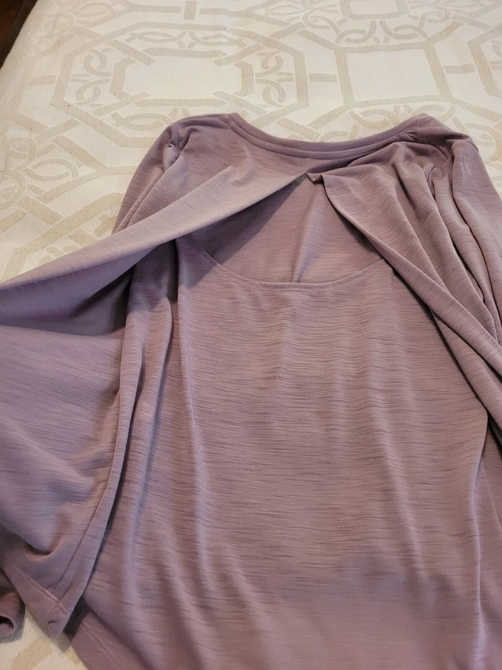 Camisa Under Armour manga longa blusa solta lavanda ativa feminina tamanho XS - Imagem 4 de 4