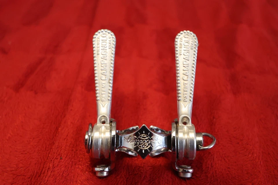 Campagnolo Schaltgriffe mit Schelle nos
