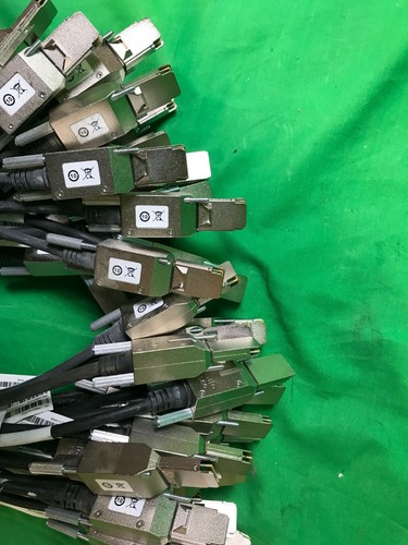 Cisco STACK-T2-50CM V03 Stacking Cable - Picture 3 of 5