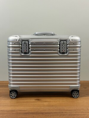 Rimowa Topas Pilot Pilotenkoffer Cabin size Small version