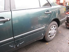 TÜR Hinten Links (rost) Mercedes-benz E 290 TD 210 Farbe Grün-me 891 Limousine TÜR Hinten Links (rost) Mercedes-benz E 290 TD 210 Farbe Grün-me 891 Limousine