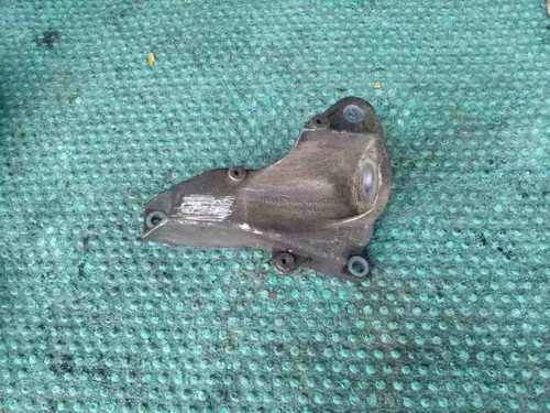 AUDI A6 Avant 4F5, C6 Getriebehalter 8D0399114AJ 2.50 Diesel 2001 32497068