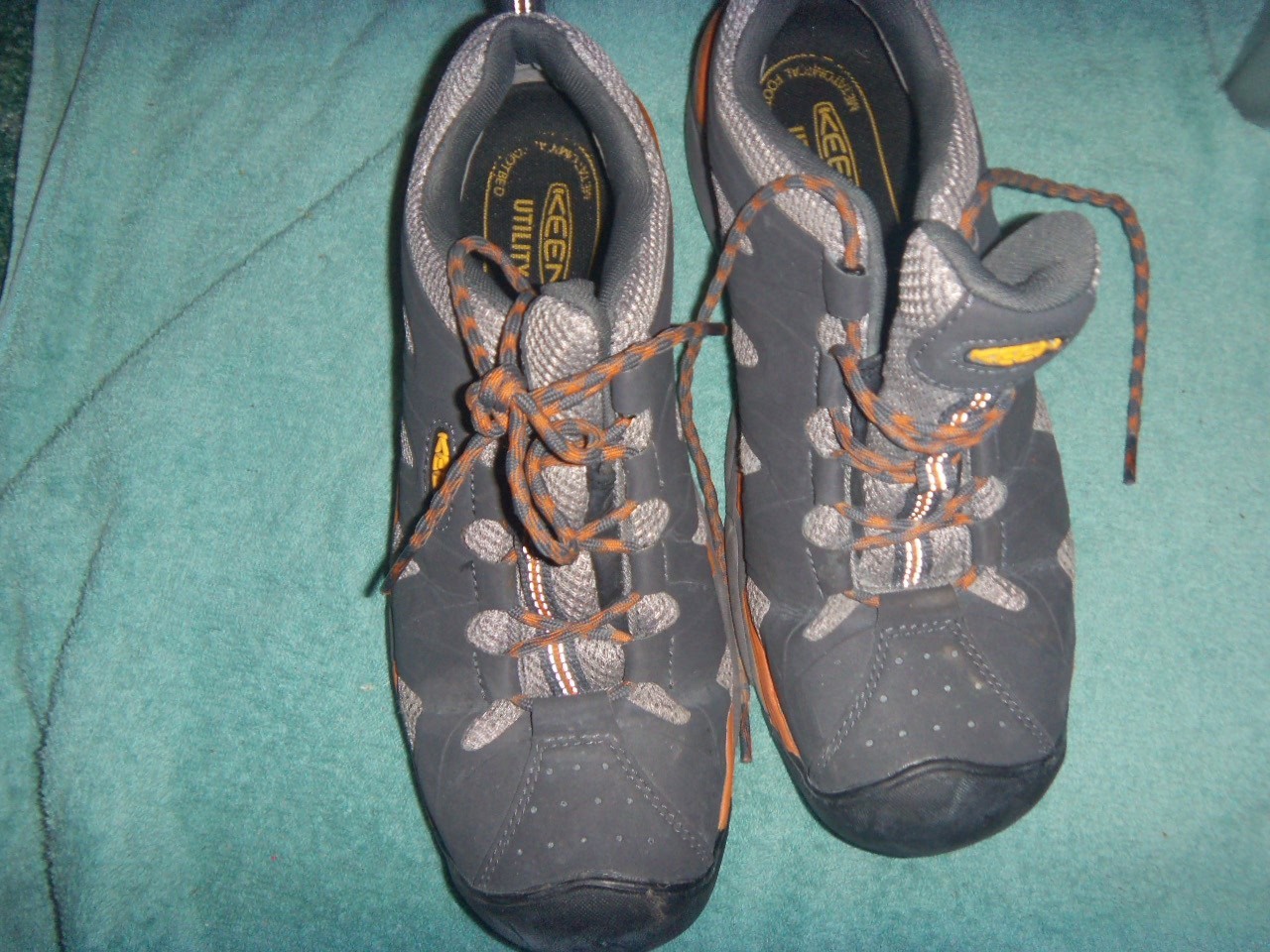 Scarpa sneaker KEEN ReGen Utility punta di sicurezza taglia 5EE