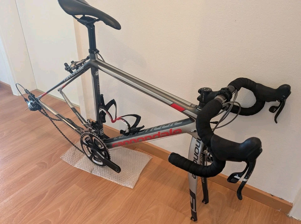 Cannondale Supersix Evo Sram Force Gruppe 22 2x11  Carbon Rahmen  Rh 49 - Bild 2 von 4