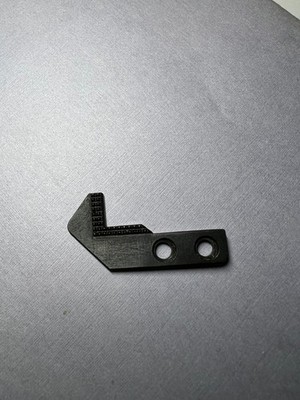 Singer 71-30 CUTTING PLATE  Part # 39607