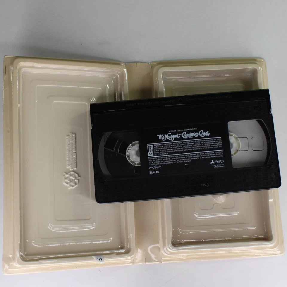 The Muppet Christmas Carol VHS 1993 Family Holiday Walt Disney Pictures - Image 3 of 4