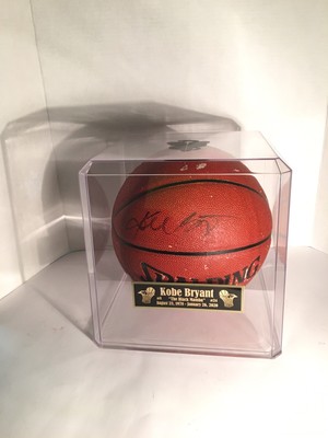 kobe bryant signed authentic basketball