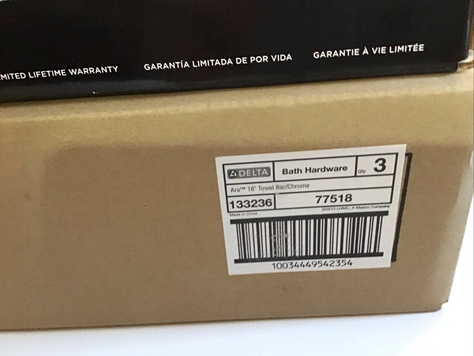 Лот из (3) настенных полотенцесушителей Delta 77518 - Ara 18 дюймов хромированные. Запечатанный - Изображение 2 из 4