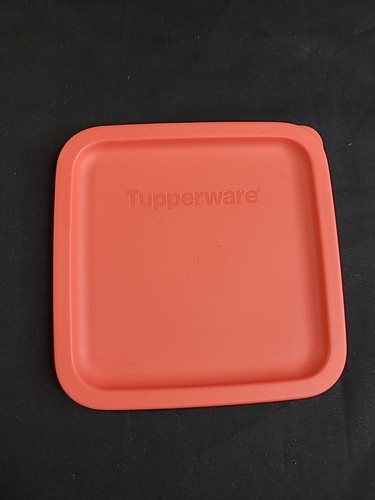 Tupperware Coral/Orange Square Lid Number 7746C - Picture 1 of 2