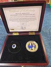 Set Kate Middleton Engagement Ring Replica Presentation 18 Carat Gold w/ box