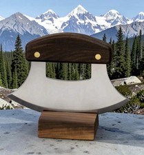 Alaska Ulu Factory Legendary Walnut Mezzaluna cutlery Ulu knife Wood Stand NIB