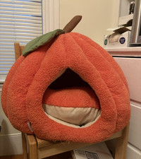 Novogratz Pumpkin Cave Bed Plush Orange Removable Cushion Cat Bed