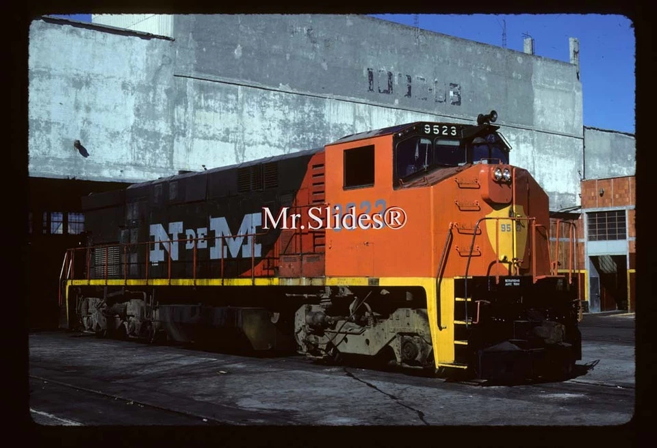 Original Slide NdeM Nacionales de Mexico MLW M424W 9523 In 1985 AT Monterrey NL - Image 1 of 1