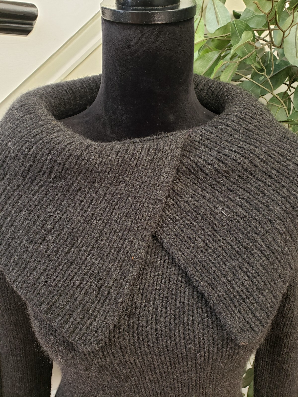 Women's Gray Solid Knit Polyester Pullover Cowl N… - image 4
