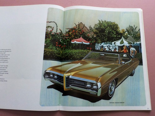 1969 Pontiac Large Prestige Sales Catalog. All Full-Size & Mid-Size Models - Picture 6 of 14